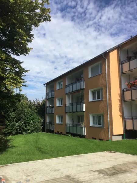 Gemütliche 3-Zimmer-Wohnung mit Balkon in ruhiger und grüner Lage zimmer