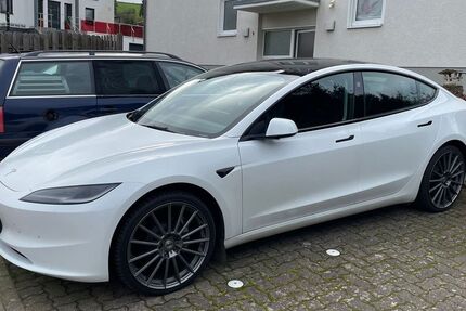 Tesla Model 3 16.200 km 35.998 &euro; Herzebrock- Clarholz 33442