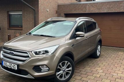 Ford Kuga 82.000 km 17.500 &euro; Marburg 35037