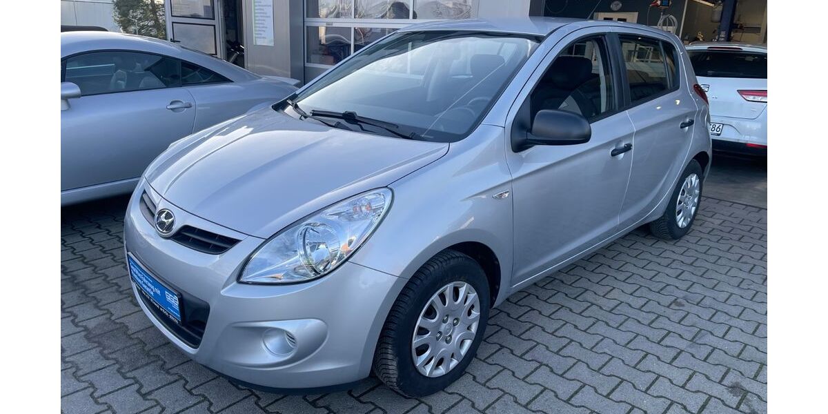 Hyundai i20 171.000 km 3.490 &euro; Hilter a.T.W. 49176