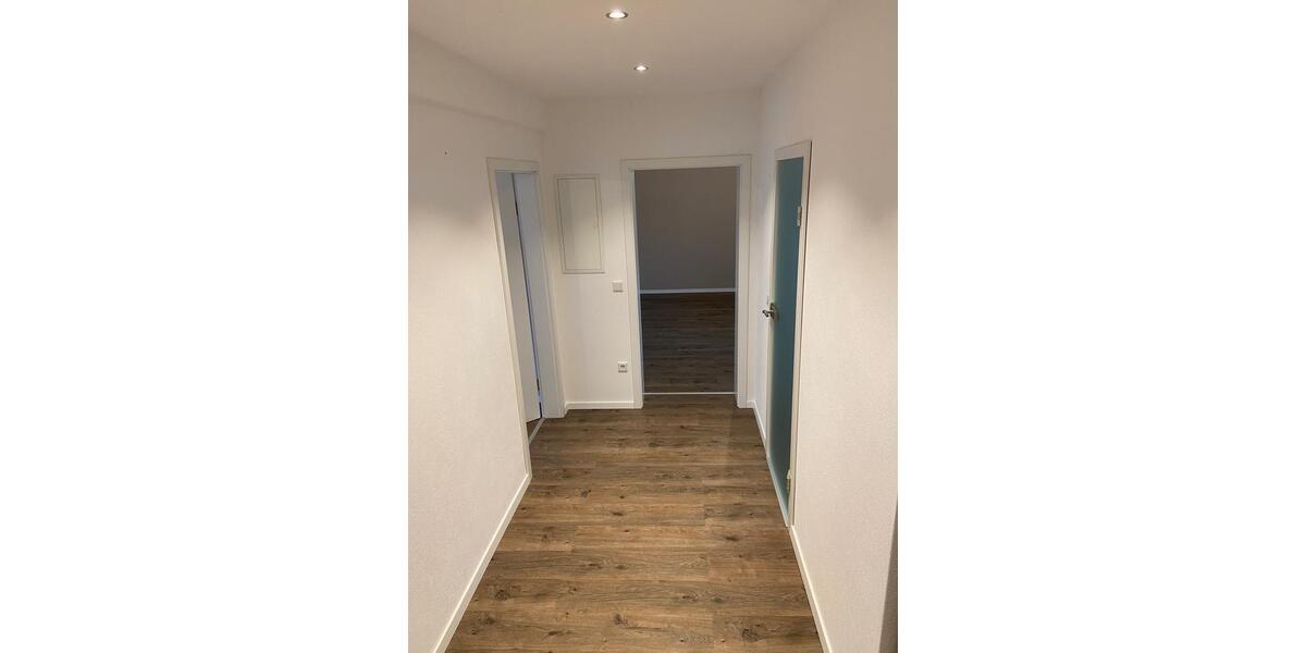 Erdgeschoßwohnung Bielefeld Heepen - 4.5 Zimmer, 134 m&sup2;, 1.250&euro; | Angebot:26632430