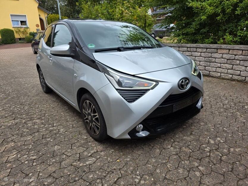 Aygo (X)