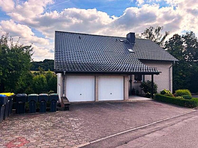 Gepfl. 3 Familienhaus zu verkaufen - MFH Kalletal Hohenhausen