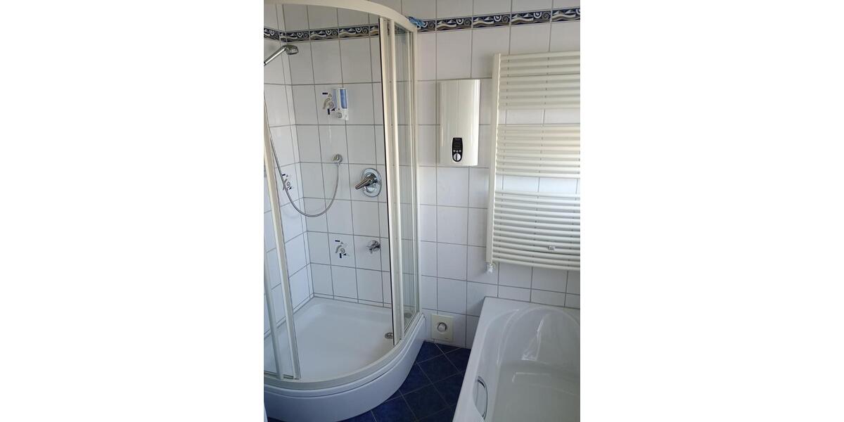 Einfamilienhaus Enger - 3 Zimmer, 64 m&sup2;, 700&euro; | Angebot:25595848