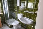 Möbliertes Dachgeschoss-Zimmer an ruhigen Mieterin zu vermieten