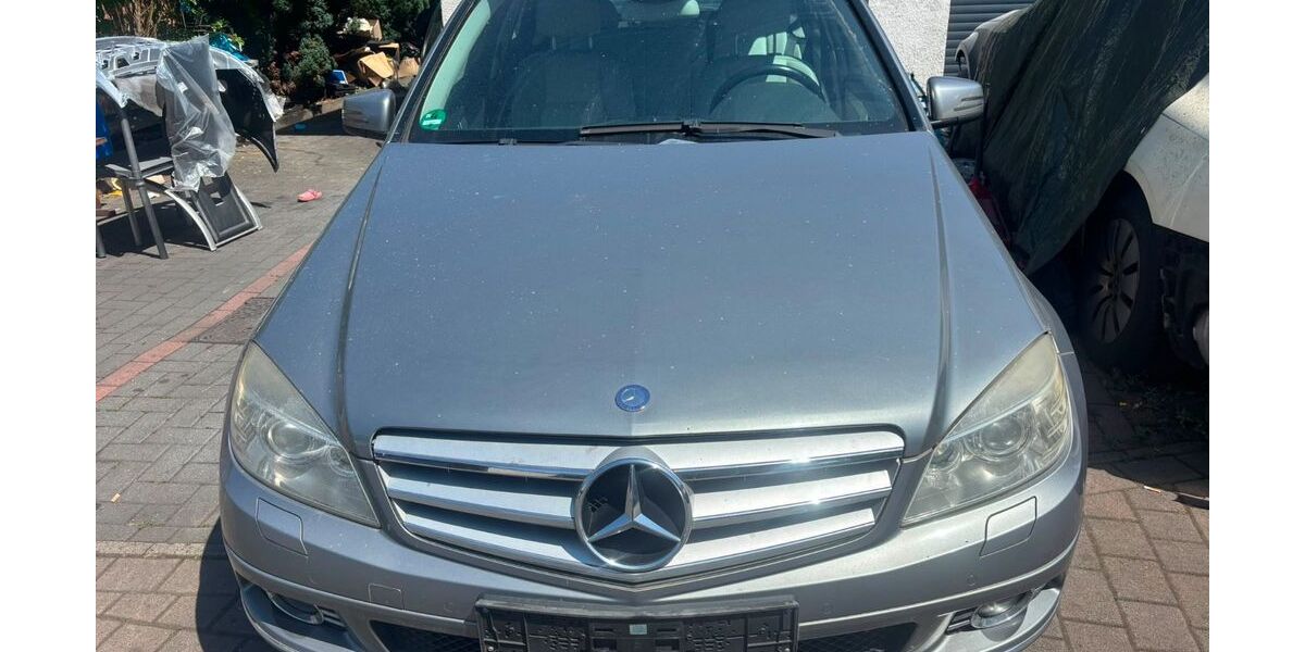 Mercedes-Benz C 250 251.000 km 5.600 &euro; Versmold 33775