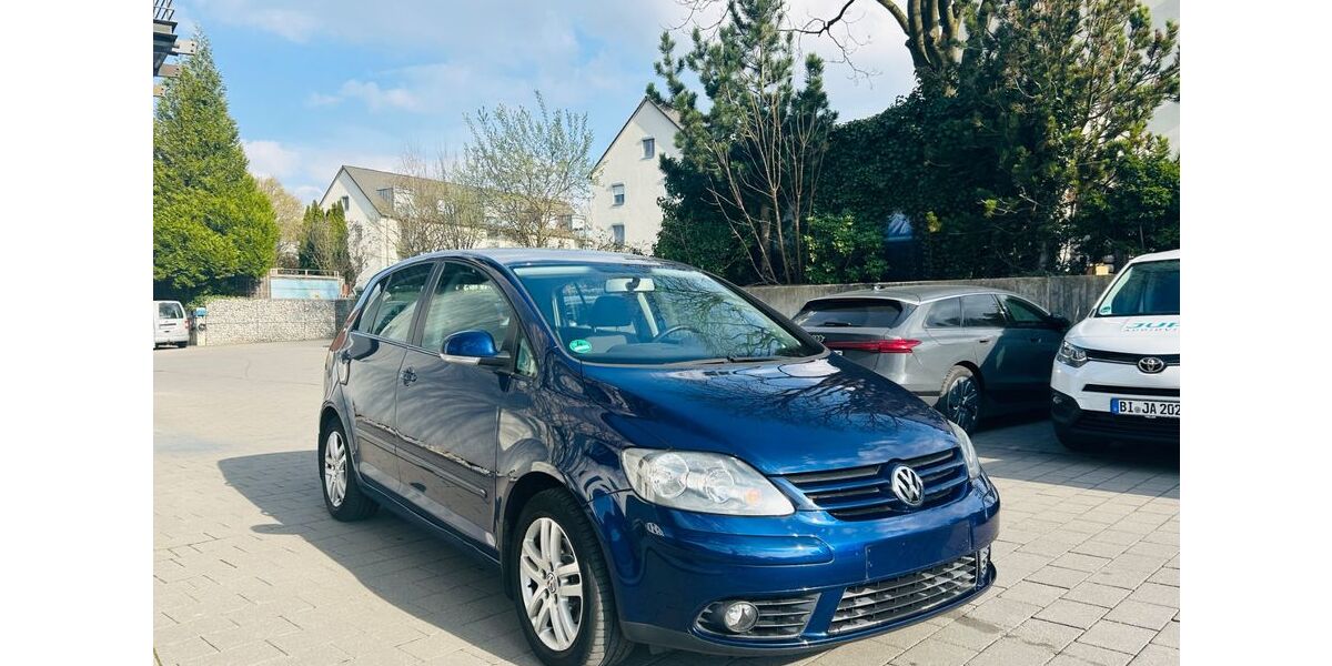 VW Golf 108.000 km 5.500 &euro; Bielefeld 33647