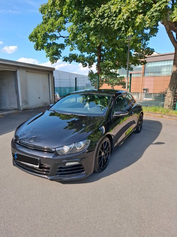 VW Scirocco 150.000 km 17.499 € Enger 32130
