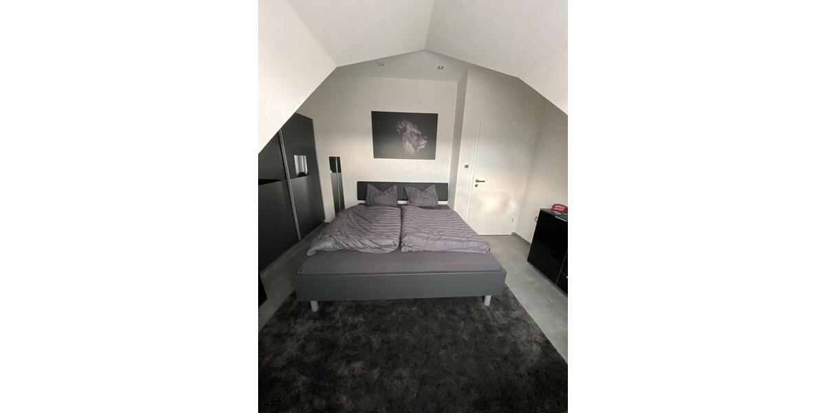 Dachgeschoßwohnung Halle - 2 Zimmer, 71 m&sup2;, 255.000&euro; | Angebot:26814682