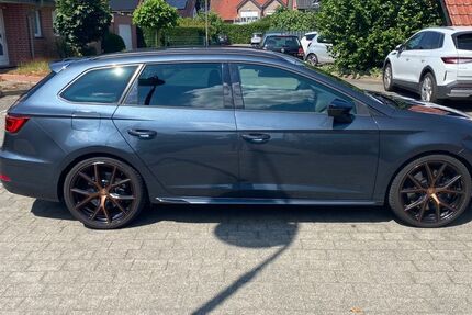 Seat Leon 83.600 km 22.499 &euro; Harsewinkel 33428