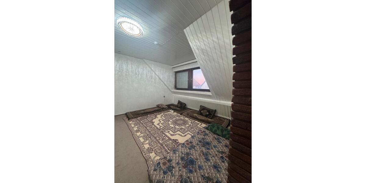 Etagenwohnung Spenge - 6 Zimmer, 165 m&sup2;, 950&euro; | Angebot:25409328