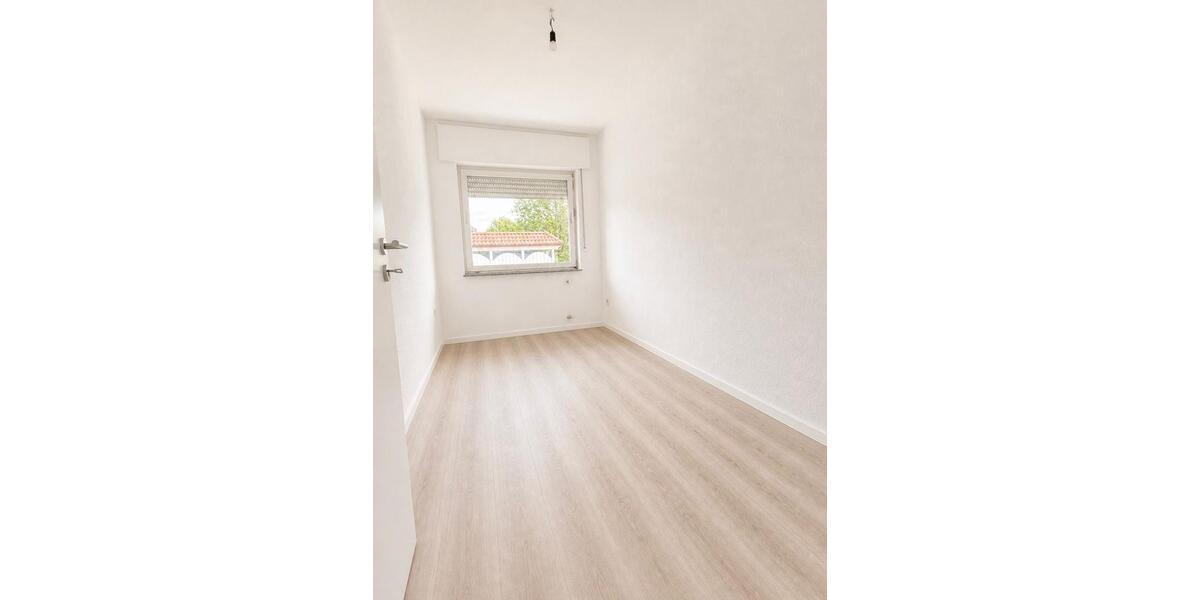 Erdgeschoßwohnung Hüllhorst - 4 Zimmer, 110 m&sup2;, 800&euro; | Angebot:26414520
