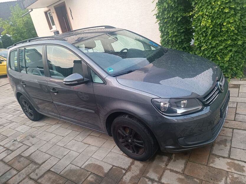 VW Touran 170.000 km 4.999 € Versmold 33775