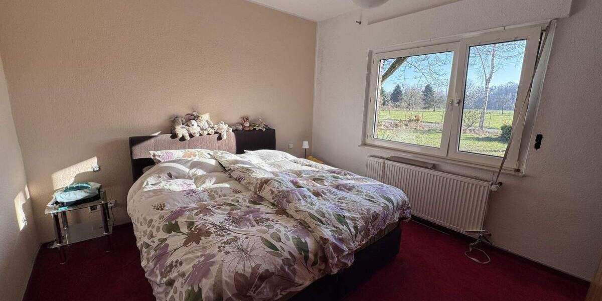 Sanierungsbedürftiges EFH mit großem Grundstück in ruhiger Lage 7 zimmer