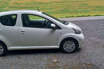 Toyota Aygo 143.800 km 2.700 € Paderborn 33100