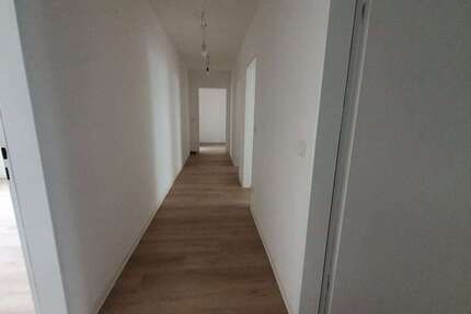 Wohnung Detmold - 4 Zimmer, 95 m&sup2;, 940&euro; | Angebot:25550092