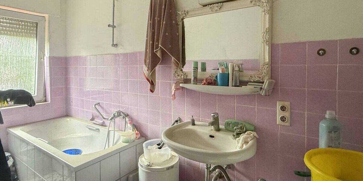 Mehrfamilienhaus, Wohnhaus Löhne Mennighüffen - 7 Zimmer, 185 m&sup2;, 199.000&euro; | Angebot:26904781