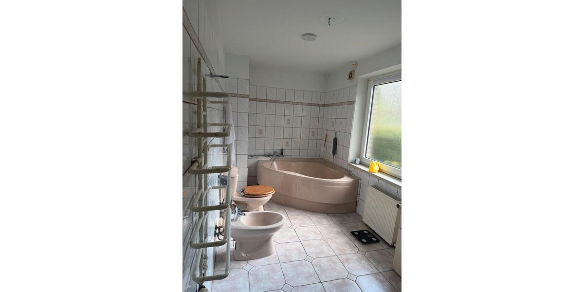Einfamilienhaus Vlotho - 5 Zimmer, 500 m&sup2;, 340.000&euro; | Angebot:26186485