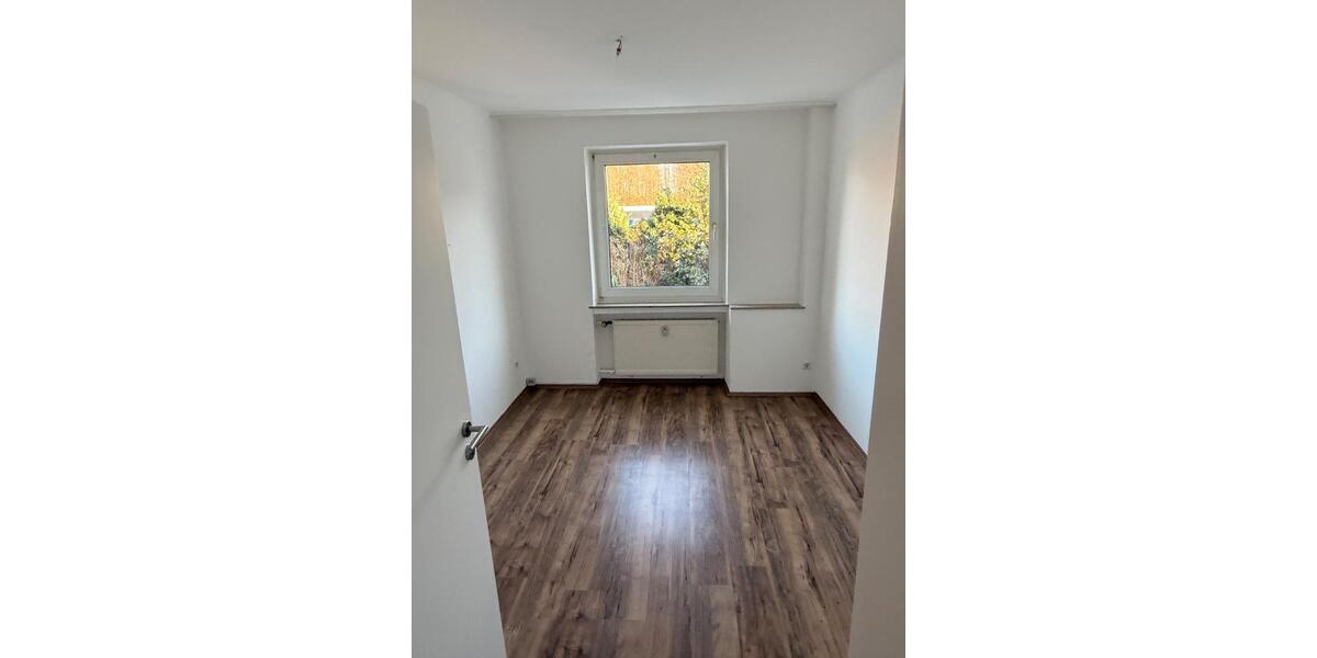 Großzügige 4 Zimer Wohnung mit Wintergarten in Bi-Sennestadt 125q 4 zimmer