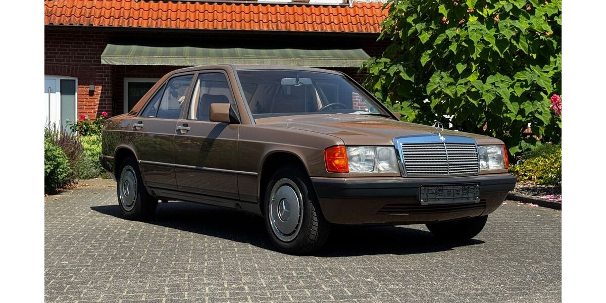 Mercedes-Benz 190 97.765 km 11.990 &euro; Versmold 33775