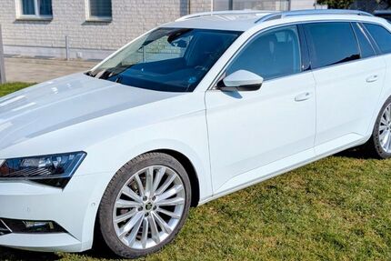 Skoda Superb 134.000 km 17.490 &euro; Detmold 32756