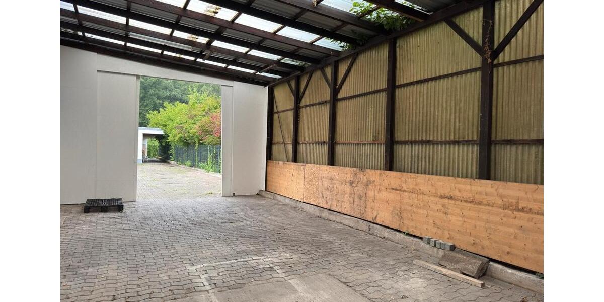 Von innen und von außen frisch renovierter Gewerbestandort – Ideale Anbindung zimmer