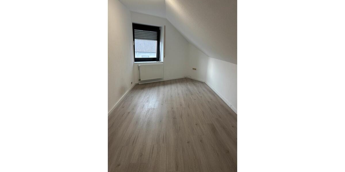 Dachgeschoßwohnung Bielefeld Schildesche - 1 Zimmer, 35 m&sup2;, 500&euro; | Angebot:26423203