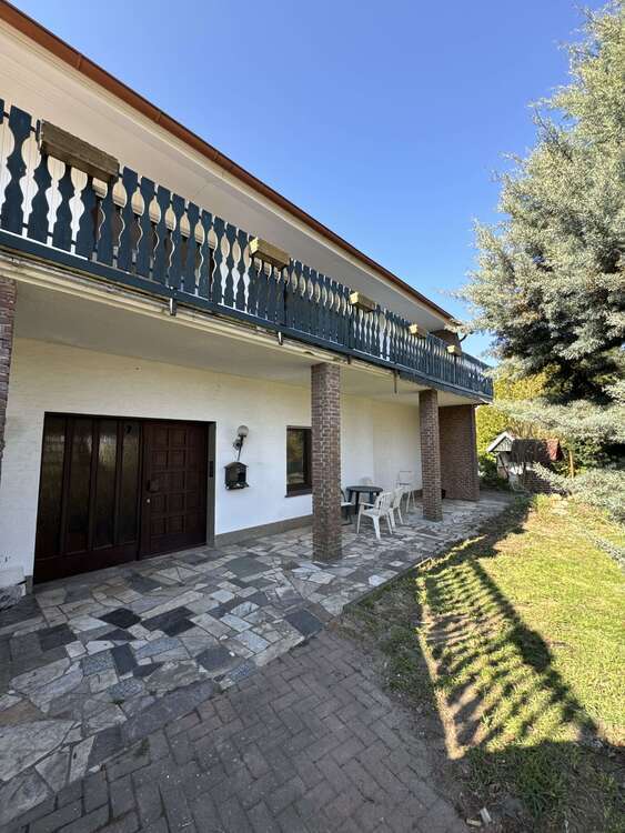 Haus zum Kaufen in Lübbecke 159.000 € 207 m²