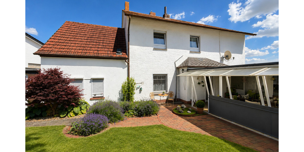 Großzügiges Zweifamilienhaus mit Einliegerwohnung und neuer Heizung - Zweifamilienhaus Hüllhorst | Angebot:27003359