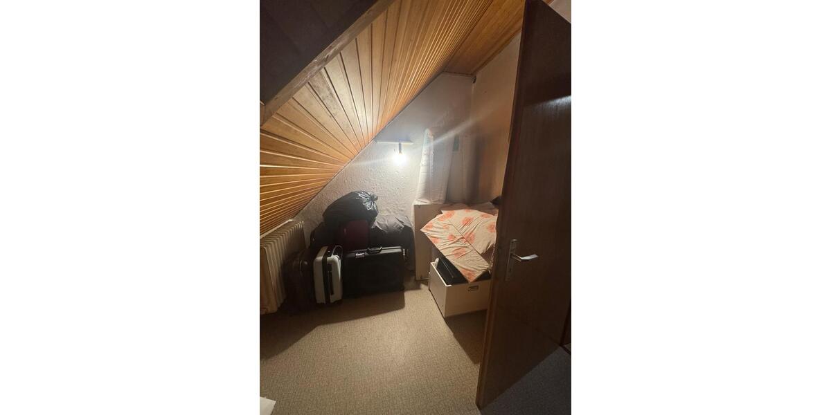 Etagenwohnung Spenge - 6 Zimmer, 165 m&sup2;, 950&euro; | Angebot:25409328