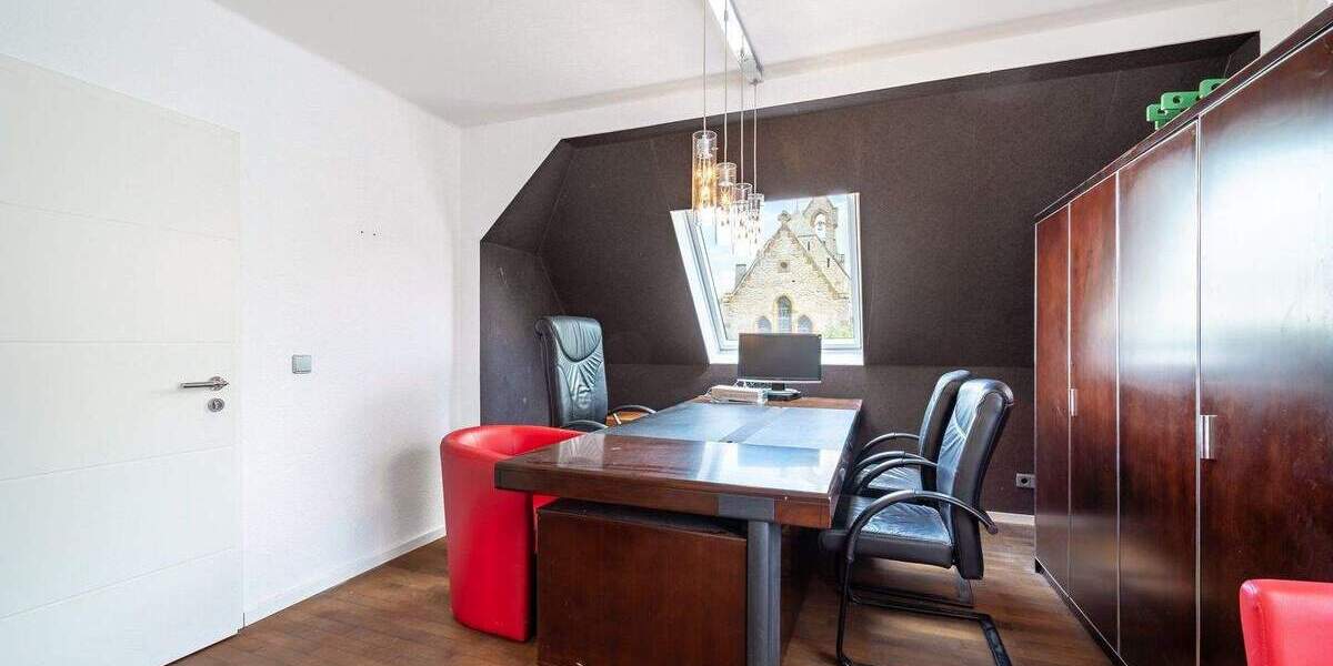 Die Immobilie kostet 1000€m² weniger als Vergleichsobjekte in der Gegend! 8 zimmer