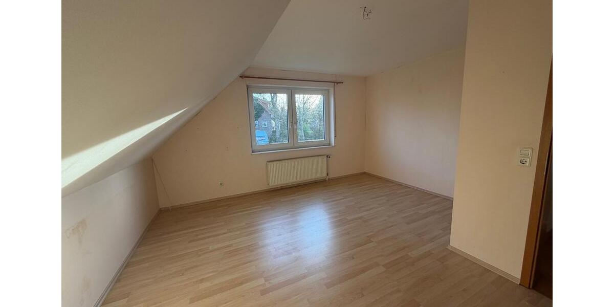 Großzügiges Einfamilienhaus in Klinikumsnähe – provisionsfrei 8 zimmer