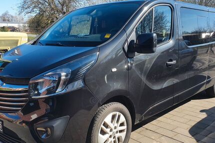 Opel Vivaro 300.000 km 9.800 &euro; Hüllhorst 32609
