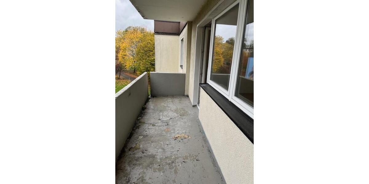 ~FRISCH RENOVIERT~Helle 3-Zimmerwohnung mit Balkon** 3 zimmer