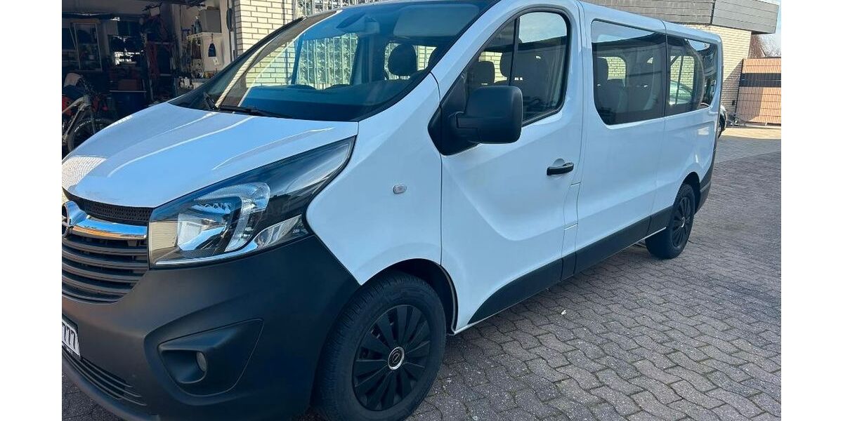 Opel Vivaro 150.050 km 10.999 &euro; Melle 49328