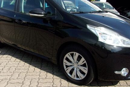 Peugeot 208 143.000 km 4.490 € Herford 32051