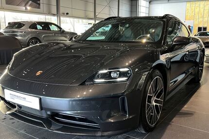 Porsche Taycan 14.996 km 89.900 &euro; Bielefeld 33719