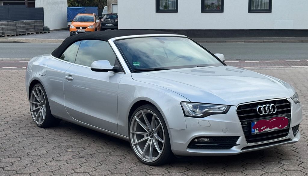 Audi A5 179.000 km 11.900 &euro; Detmold 32756