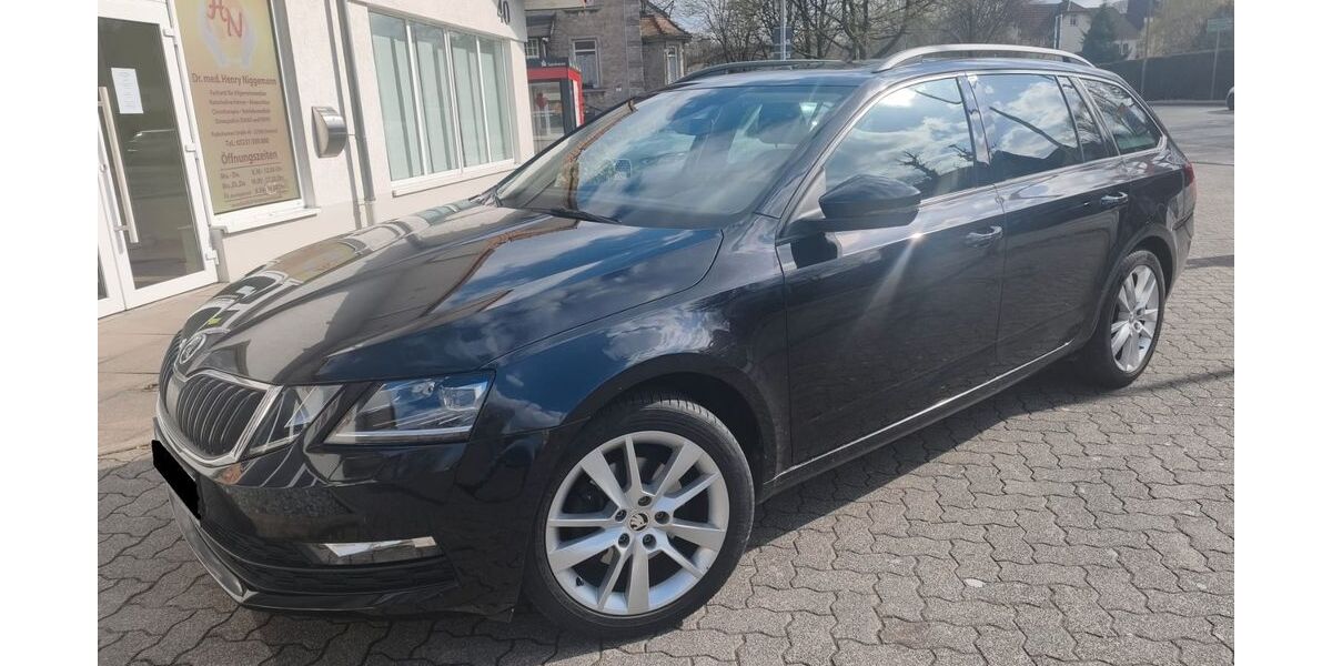 Skoda Octavia 127.500 km 15.900 &euro; Detmold 32760