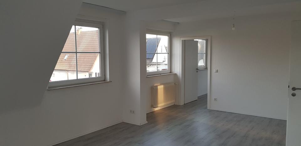 Dachgeschoßwohnung Bielefeld Brackwede - 3 Zimmer, 85 m&sup2;, 800&euro; | Angebot:25417259
