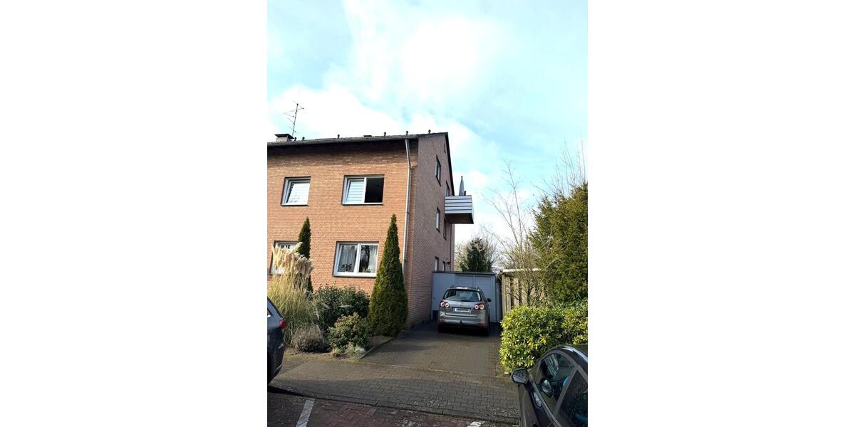 Dachgeschoßwohnung Harsewinkel - 3 Zimmer, 84 m&sup2;, 219.000&euro; | Angebot:25205117