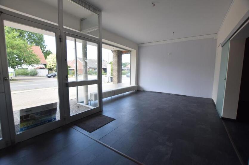 !!! Gewerbeeinheit in bester Verkehrslage – vielseitig nutzbar, Lübbecke !!! zimmer