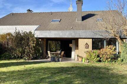 Großzügiges Einfamilienhaus in ruhiger Wohnlage in Sennestadt 5 zimmer