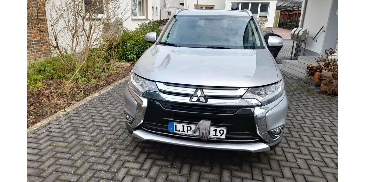 Mitsubishi Outlander 57.500 km 16.200 &euro; Bad Salzuflen 32108