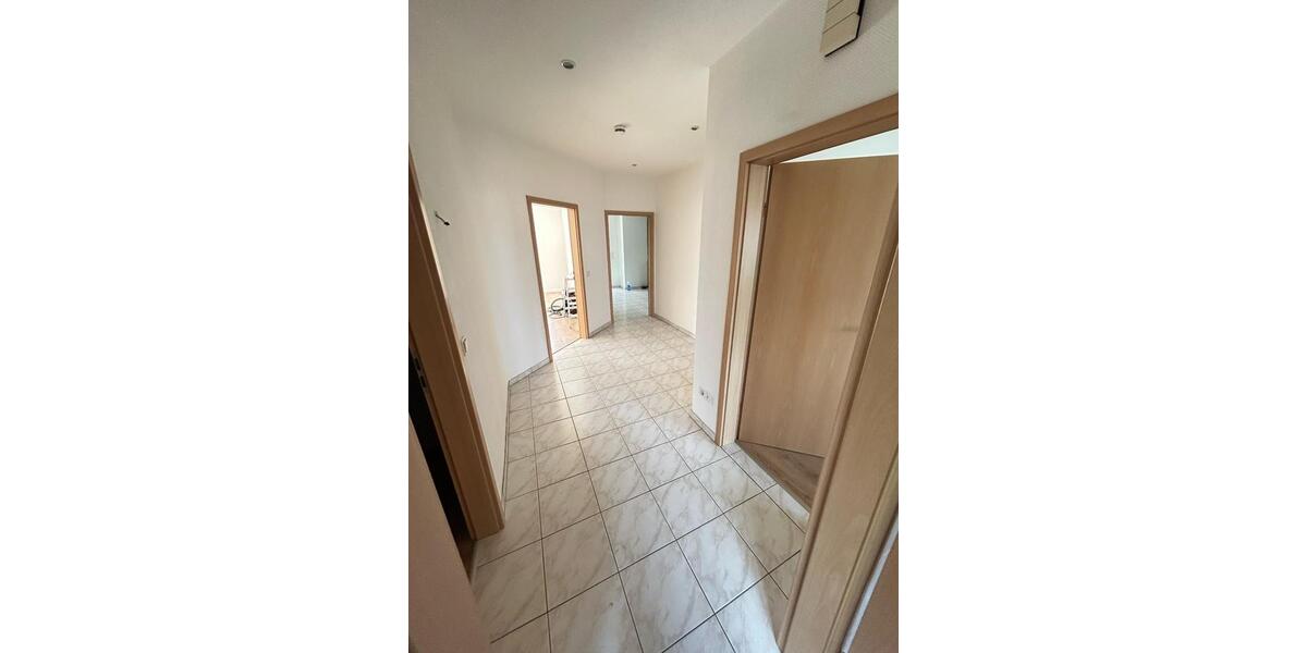 Attraktive 2,5-Zimmer-Wohnung mit großer überdachter Terrasse und 2.5 zimmer