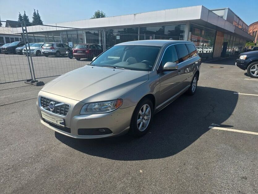 V70