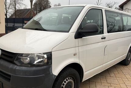 VW T5 Transporter 197.522 km 10.990 &euro; Versmold 33775