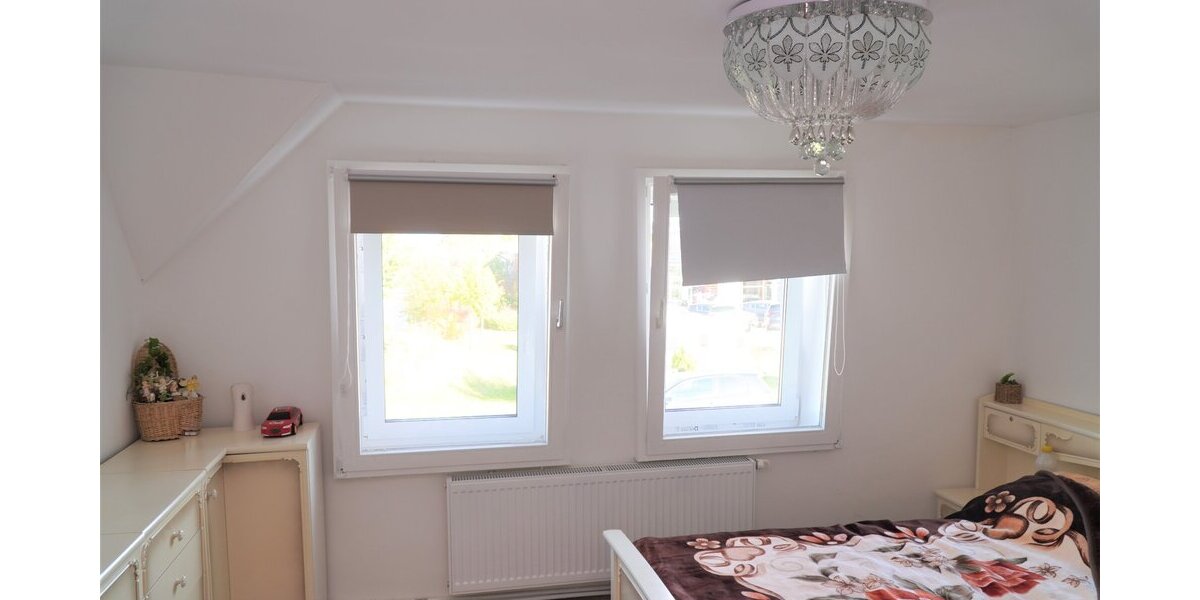 Ideal für Großfamilien! Gepflegtes 2 Familienhaus mit großem Grundstück ca. 2000 m² - Zweifamilienhaus Lage | Angebot:13352472