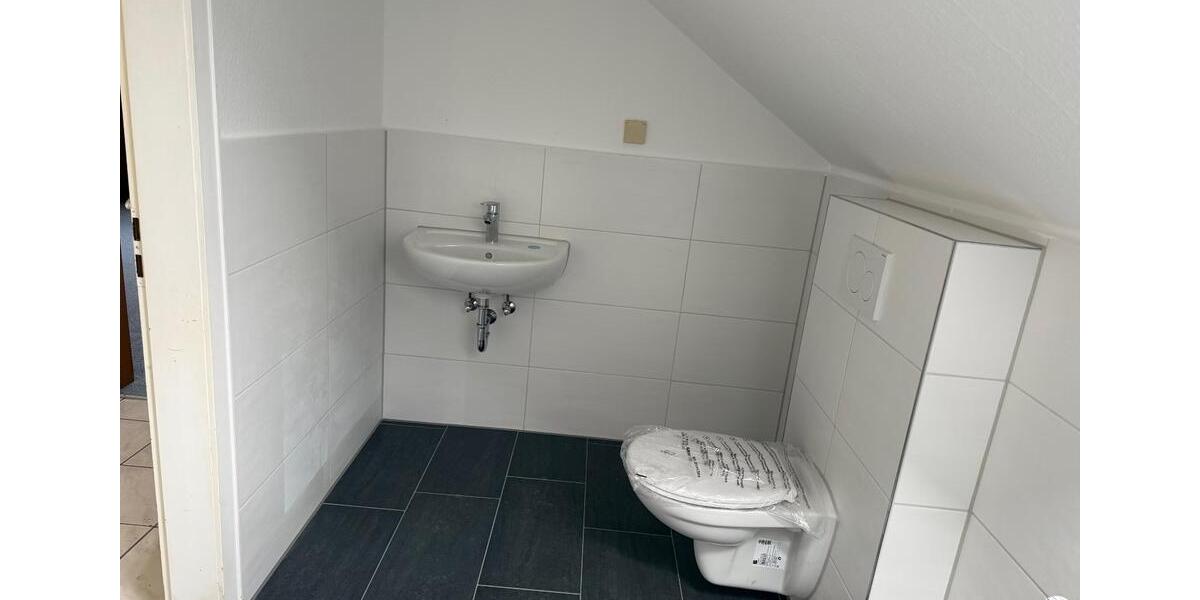 Dachgeschoßwohnung Versmold - 2 Zimmer, 73 m&sup2;, 580&euro; | Angebot:25765384