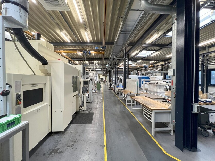 Lager-Produktionsanlage mit Büro in Lübbecke zimmer